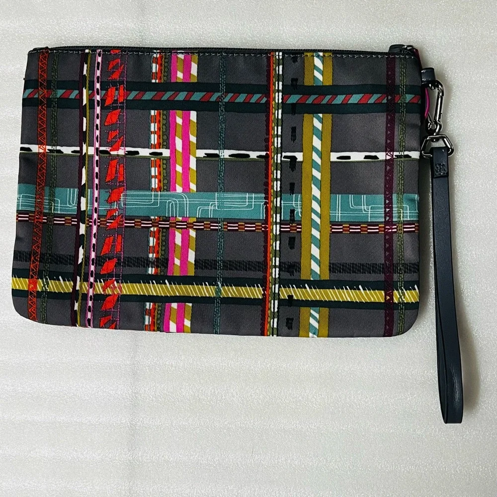 Vera Bradley Midtown City Plaid Nylon Wristlet Pouch Clutch - Makeup Bag